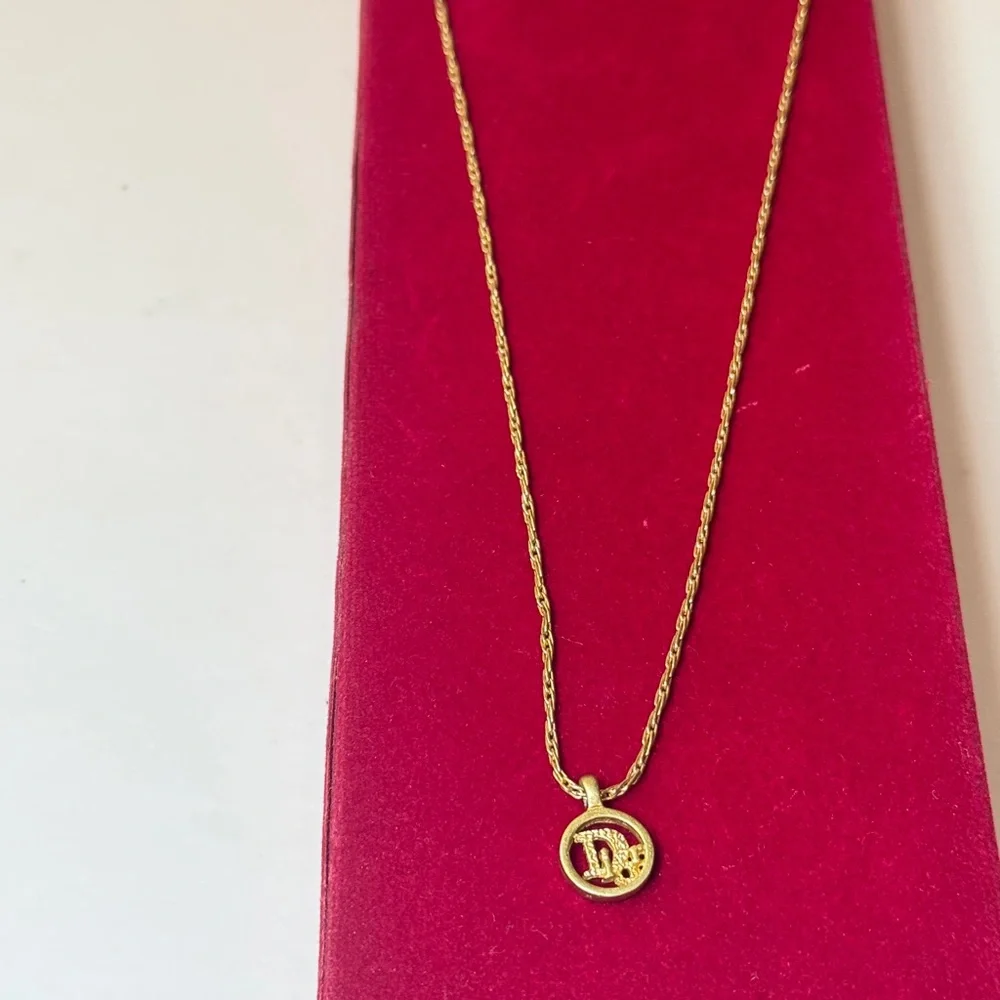 Dior Gold Pendant Necklace - Picture 10 of 10